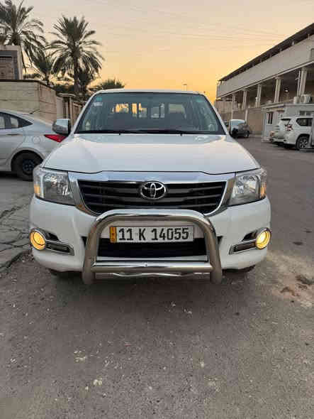 السلام عليكم 
فور يول اوتماتيك للبيع فقط. 
رقم بغداد الجديد 
مديل 2014 
سياره نظيفه وجاهزه 
بيها جاملغ تبديل بلادي وربع بنيد صبغ 
بدون دواخل. شاصي لغد مكفول. 
صور السونار داخل المنشور 
مكينه كير بلادي. وخير من الله بشرط ممفتوح 
السعر 213 $ بيها مجال بسيط. 
العنوان بغداد كمب ساره 
***********
