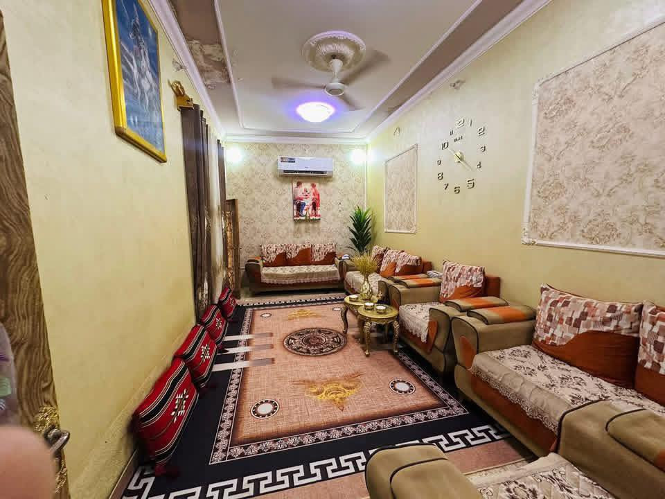 🏡 #دارللبيع  شارع الكص المساحة 100 م طابقين 
♦️العنوان /  شارع الكص  -شارع المؤمنين
تفاصيل الدار 🏘
طابق الأول
 - استقبال 
 - غرفة نوم  
- صاله  
 - مطبخ  
 - صحيات
 - درج داخلي
طابق الثاني
-صاله
-غرفة نوم 
-مجمع صحيات
السعر ١١٠ 
☎️ للإستفسار يرجى الاتصال 
بالأرقام الموبايلات الواردة أدناه
📲 ***********   متوفر واتساب 
#نستقبل_طلباتكم__وعروضكم 
مكتب بغداد للعقار الشطرة  الآمن للتسويق العقاري  ___
 الشطرة /شارع الفلكه قرب كراج الحضارات
