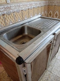 سنك • نضيف • مستخدم