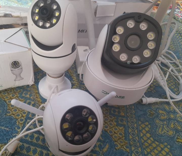 السلام عليكم كامرات شغاله كلهم ب 50 وبي مجال بعدهم بالكارتون وياهم الباركود الاتصال عالرقم  ***********
