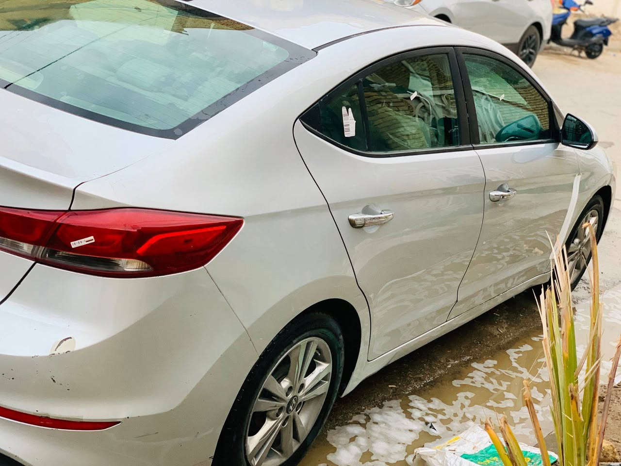 النترا موديل ١٧ مكينه ٢٠٠٠ دوش بصمه تشغيل ردارات جاهزه للاخير مكانها كوت مركز المدينه السياره تحويل مباشر ***********
