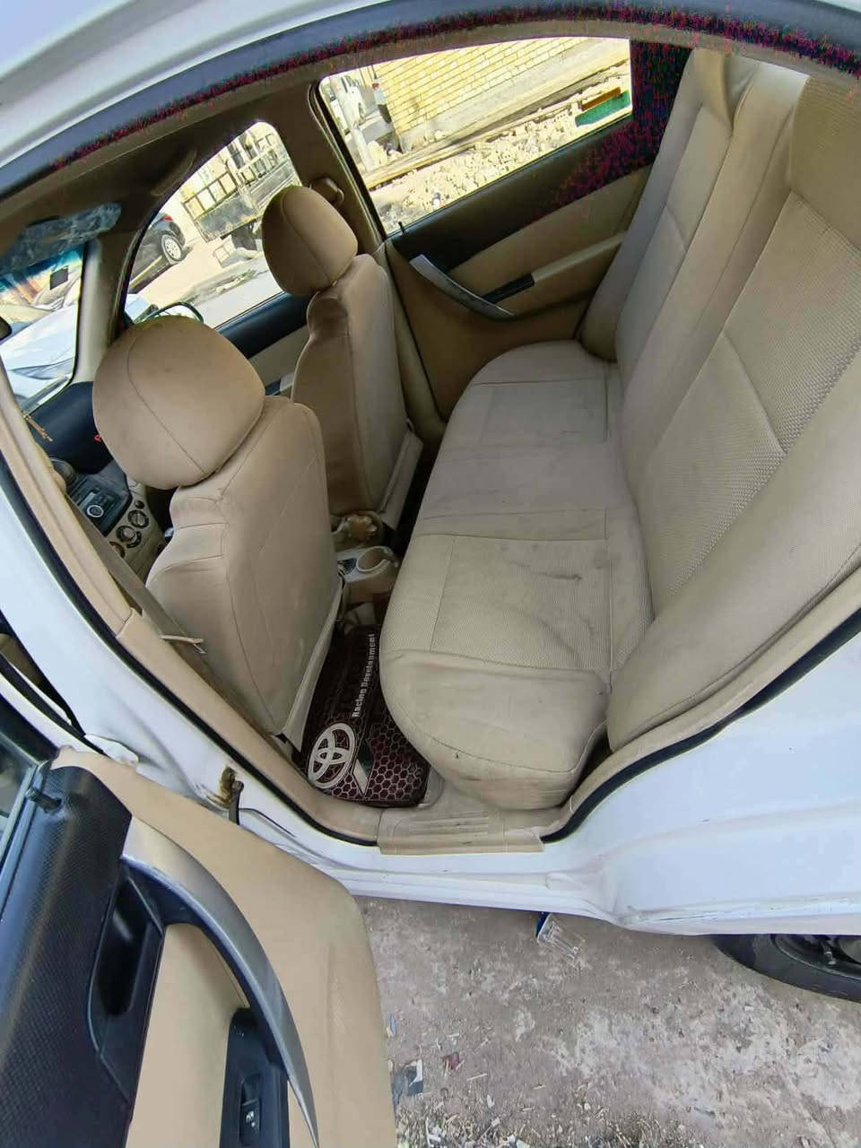 السلام عليكم افيو 2015 سياره مصبوغه حزام سياره نظيفه ماكينه مسكر 1600 كير اوتوماتيك سياره حداديه تخم تاير جديد نظيفه سعر 65 وبيها مجال مكان نجف رقم*********** وتساب فقط
