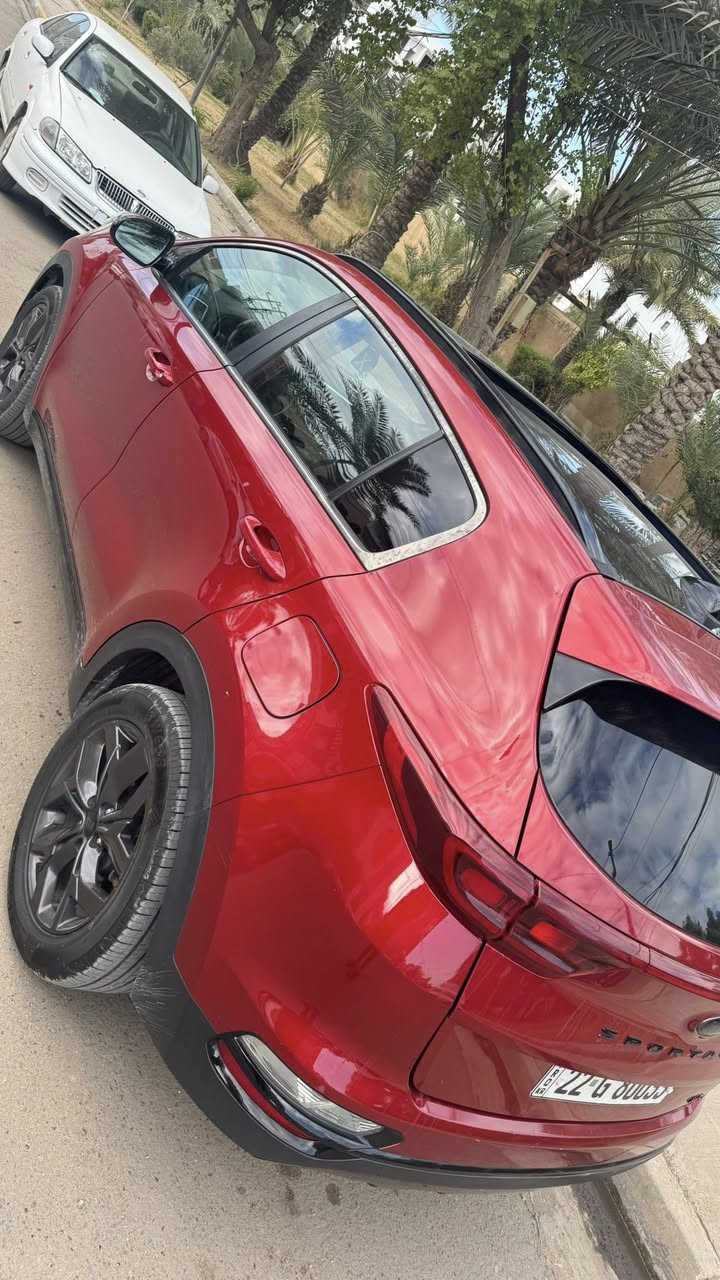 سلام عليكم السعر 188 
سبورتج S فول مواصفات موديل 21 
ماشيه 70 الف م 
رقم اربيل مداور ثاني يوم حادثها دعاميه وبارد اصبعين بالبنيد 
تخم تاير جديد 
منطومة تبريد جديده 
 مكانها بغداد السيديه 
***********
