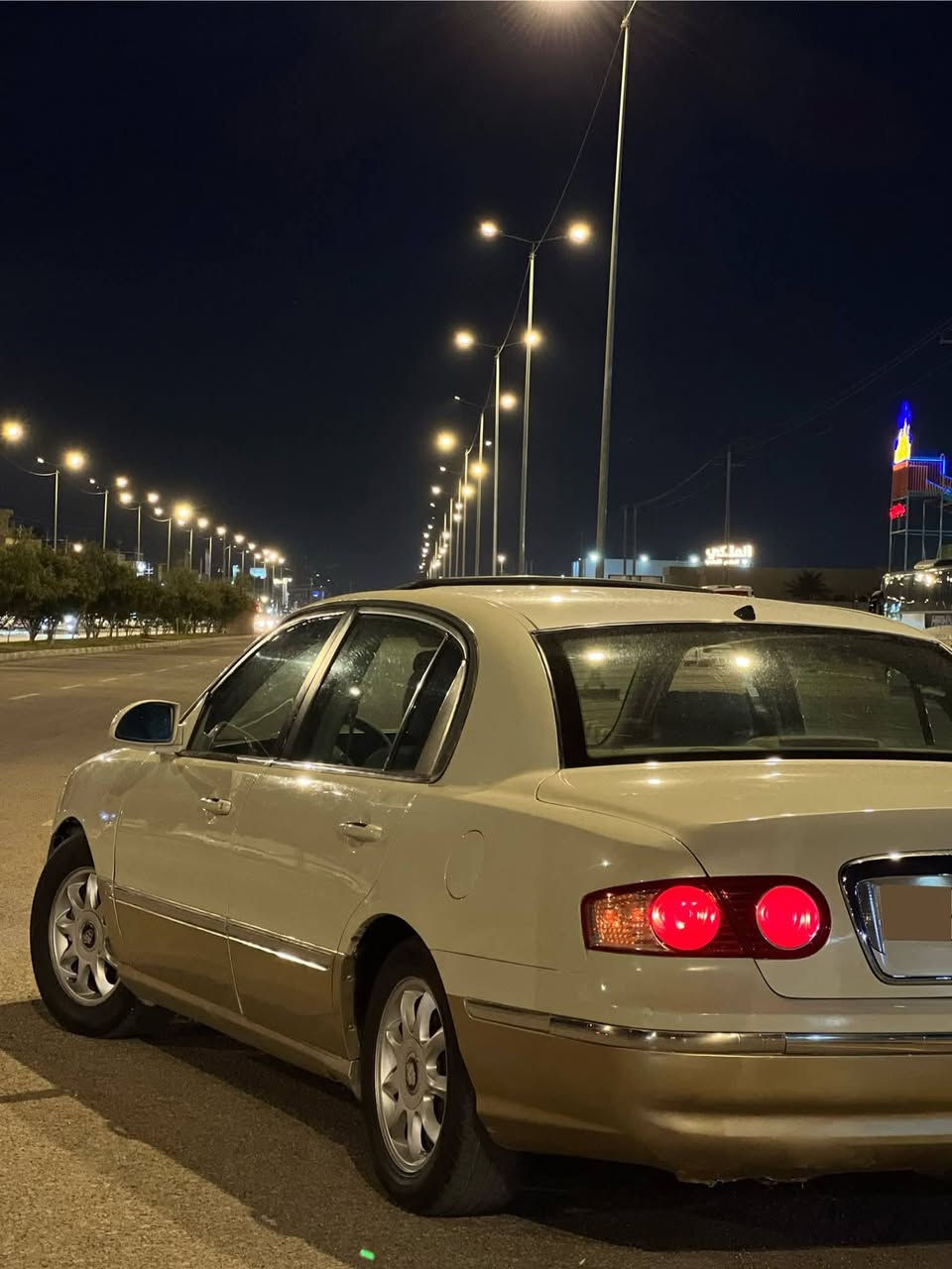 السلام عليكم
‏كيا اوبيروس 2005
‏أعلى فئه فول مواصفات 
‏رقم بابل نكليزي سنعر 92 وبيهه مجال 
‏الرقم /0784416673السلام عليكم 
‏كيا اوبيروس 2005
‏أعلى فئه فول مواصفات 
‏رقم بابل نكليزي سنويه 2029 بأسمي
‏.مواصفات السياره 
‏فتحه سقف/12ايرباك /كشنات كهرباء خزن ميموري
‏استيرن كهرباء /حساس خلفي /سستم صوت /
‏لايت عدسه كهرباء /اشاره لد /شاشه /كامره خلفيه 
‏تبريد قطعتين /مثبت سرعه /ثلاجه وسطيه/مساعد اجتياز/أربع جام كهرباء/حساس إطارات/دبل لايت عالي ناصي /مري كهرباء 
‏حداديه أمامي خلفي جديد 
‏محرك 6 سلندر 3.5كير ومحرك مكفولات 
‏سياره مال جناي جديده
‏_________________________
‏السعر 95 وبيهه مجال 
‏الرقم /***********
‏الرقم/***********
‏
