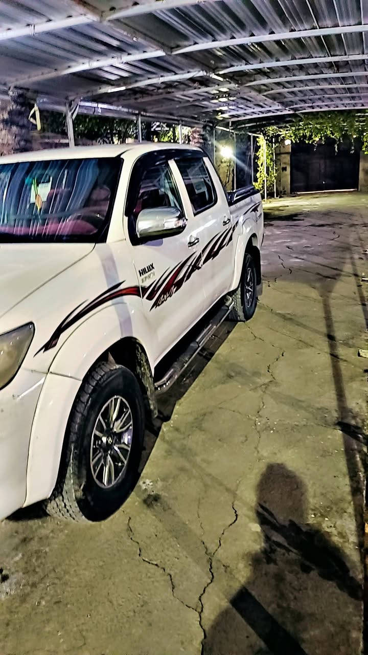 بيكم فورويل موديل 2012 سياره 
سوناره داخل المنشور ومعروضه.210 وبيه مجال *********** غير متواجد ع الفيس
