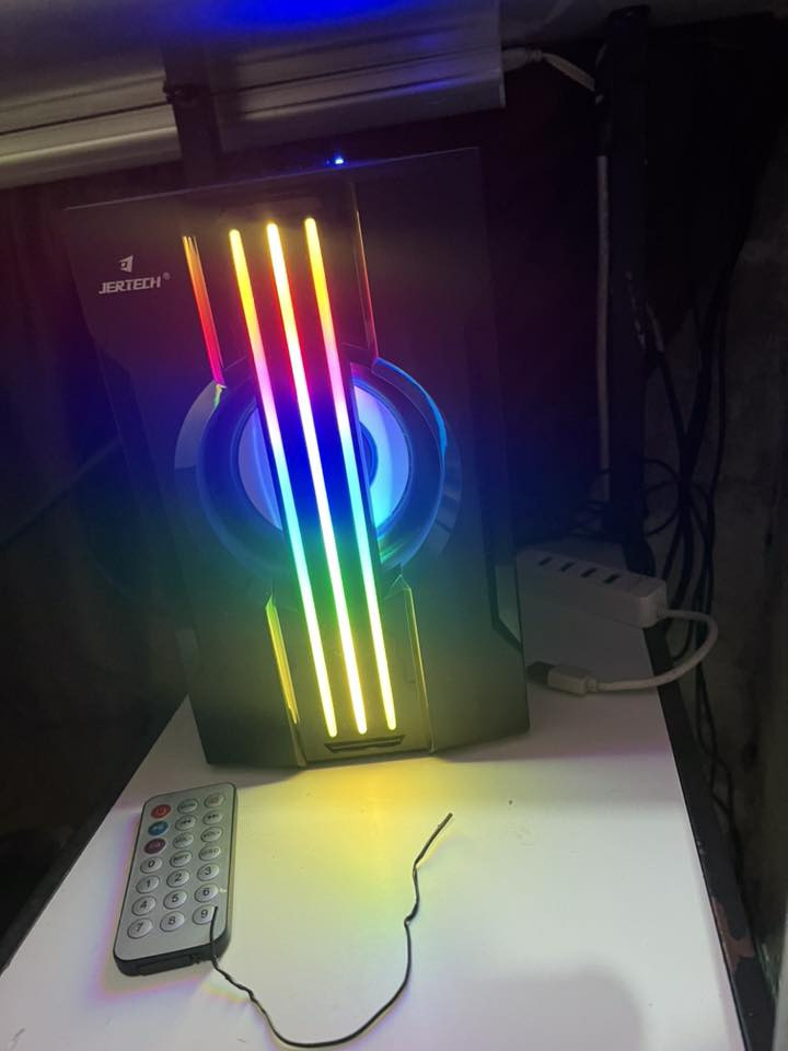 سيت اب كامل للبيع  /او بس كيس
كرسي مكتبي ابيض 
ميز ابيض 
ماوس +ماوس باد +كيبورد ميكانيكي 
+ ستاند كامره+كامره 1080
+سماعه هاير اكس كلاود 3 جديد غير مستعمل 
يدات 2؛بلي 4 ومال اكس بوكس 
سماعات خارجيه مع مضخم كبير  k8050 
+شاشه استجابه  .05  حجم 27. 185 هرتز بيها فلاتر 
  
الحاسبه 

i5 10400 معالج
DDR4 PC CORSAIR RGB 16GBرامات
m.250GB SAMSUNG هارد
HDD.1tهارد
RX6600 كارت شاشه
M.B H510 مذر بورد
PSU600W XIGMATEK باور 
CASE GAMING USEDكايس
استخدام قليل وهاي الالعاب تجي وتفحص يله تأخذ الي بالك العب  
مكاني بغداد :وليد ابو الكص
 السعر الستب كامل مليون و 200 
بس الكيس625 الف قفل 
والتوفيق للجيمع ❤️ رقمي 
***********
