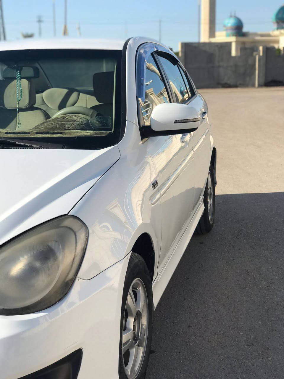 السلام عليكم 
اكسنت خليجي محرك 1600رقم انبار السونار مرفق مع الصور السعر 90وبيها مجال مكان السيارة الفلوجه للتواصل ***********
