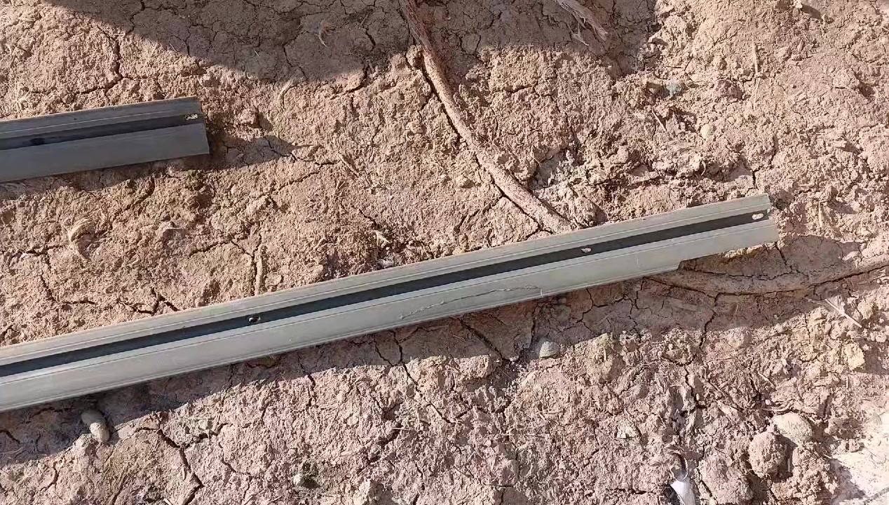 سلام علیک 
ئەم سکەیە 25 نەفەریە
بۆ فرۆشتن 
نرخی 100 هەزار 
0751 162 6938
