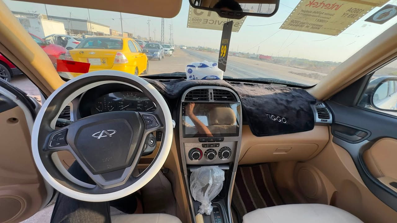 السلام عليكم تيكو شيري مديل ٢٠١٣ رقم واسط دولي گير مكينه محور كورلا لا تبخير ولا تنقيص مكينه جديدة بعدهي بالضمان تخم تاير السيارة جاهزة بيه رشات صبغ اثر تلكيط خياس العنوان كوت السعر 50وبيه مجال 
للستفسار ***********
