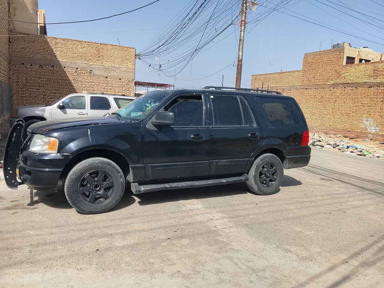 فورت 2010 محرك وكير بطه بالجيس تخم تاير سياره تقريبا جاهزه 
سياره ادوات ادوات ادوات 
مكانها بغداد حسينيه ال راشديه 
سعرها 25 قفل الخاص مفتوح


**إذا كنت صاحب هذا الإعلان وتريد حذفه لأي سبب، رجاءا أرسل رسالة إلى الدعم الفني**