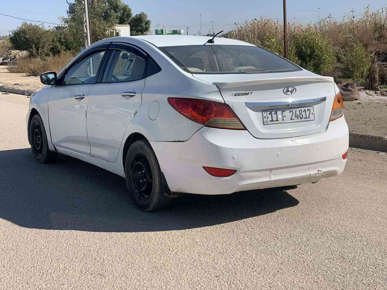 السلام عليكم 
اكسنت 13خليجي مصبوغة عام يدون حادث محرك 1600 گير مكينة تخم تاير صدر تبريد تدفئة شغال تحكم استيرن كامرة لايت زنون ب اسمي السعر 67 وبيها مجال 
مكاني اللطيفية 
***********
ملاحظة الاتصال عل رقم فقط
