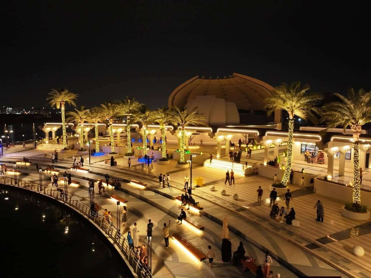 💥🎄ڪروبات رأس السنه 🎄💥 تعلن شركة خيرات النهرين للسفر والسياحه ✈️ الديوانية حي الجزائر مقابل القاعه المغلقة 

🫶قبل كلشي اقرء التفاصيل يلا تحجز 🫶

(🔹 الانطلاق يوم ٢٠٢٥/١٢/٣١ الصبح 🔹) 

 سعر النفر الواحد 15الف  مع الدخوليه
 
💢فقط 15  الف دينار لاغير مع الدخوليه ✅💢

🚍باص عوائل +باص شباب 🚍

برنامج الرحله 👇
ــــــــــــــــــــــــــــــــــــــــــــــــــــــــــــــــــ
🔶معجنات ومخابز باب الاغا 🔶
🔶زيارة الامام الكاظم ع 🔶
🔶جزيرة بغداد السياحيه 🔶
🔻شارع المتنبي ((اختياري)) 🔻
ــــــــــــــــــــــــــــــــــــــــــــــــــــــــــــــــــ

🔹التجمع الساعه 7 ونص الصبح 🔹
🔹 الرجوع بعد انتهاء الاحتفالات 🔹

🚸 التجمع الاول فلكة العلماء 🚸
🚸التجمع الثاني  الدغاره 🚸

للحجز والاستفسار اكثر  الإتصال ع الارقام
***********

***********
