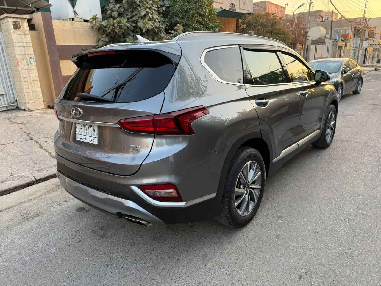 سنتافي 2019
أمريكي محرك 2400 GDi
ماشية 62 ميل
السياره 5 راكب 
ظرر بوند وچاملغ تبديل اصلي نفس اللون
السياره فول واحد على واحد 

سيارة جديدة على أيدي من امريكا

سعر 175 وبيها مجال 
مكانها معروضه بكركوك 

استفسار اكثر ‭0771 974 7357‬
