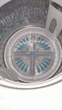 غسالة ملابس • للبيع