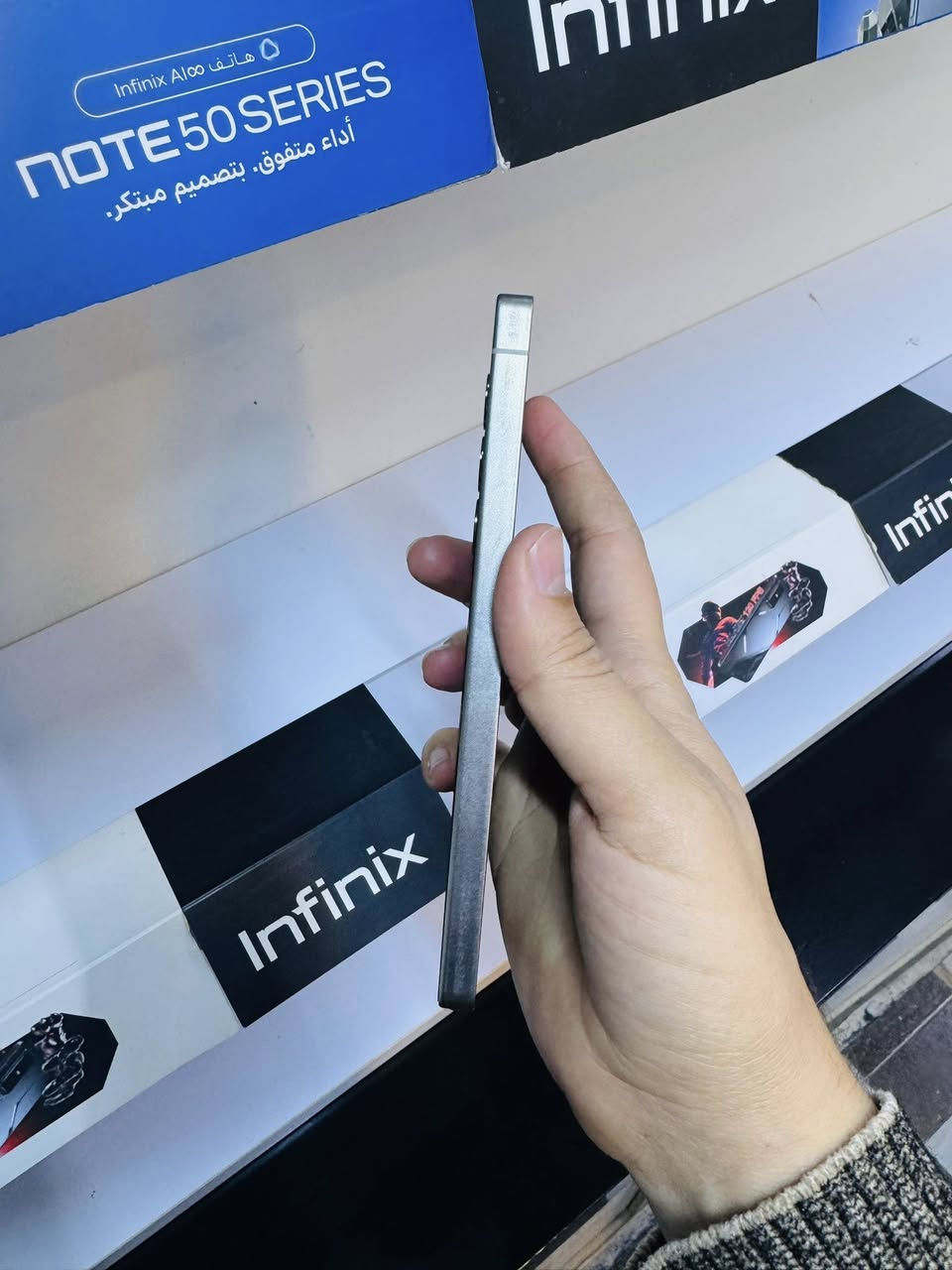 متوفر الان سامسونك S25 Ultra ذاكرة 256 وكالة عين الفهد ابو الكرت بسعر 1.165.000 يتوفر توصيل 
للتواصل / *********** اتصال او واتساب
