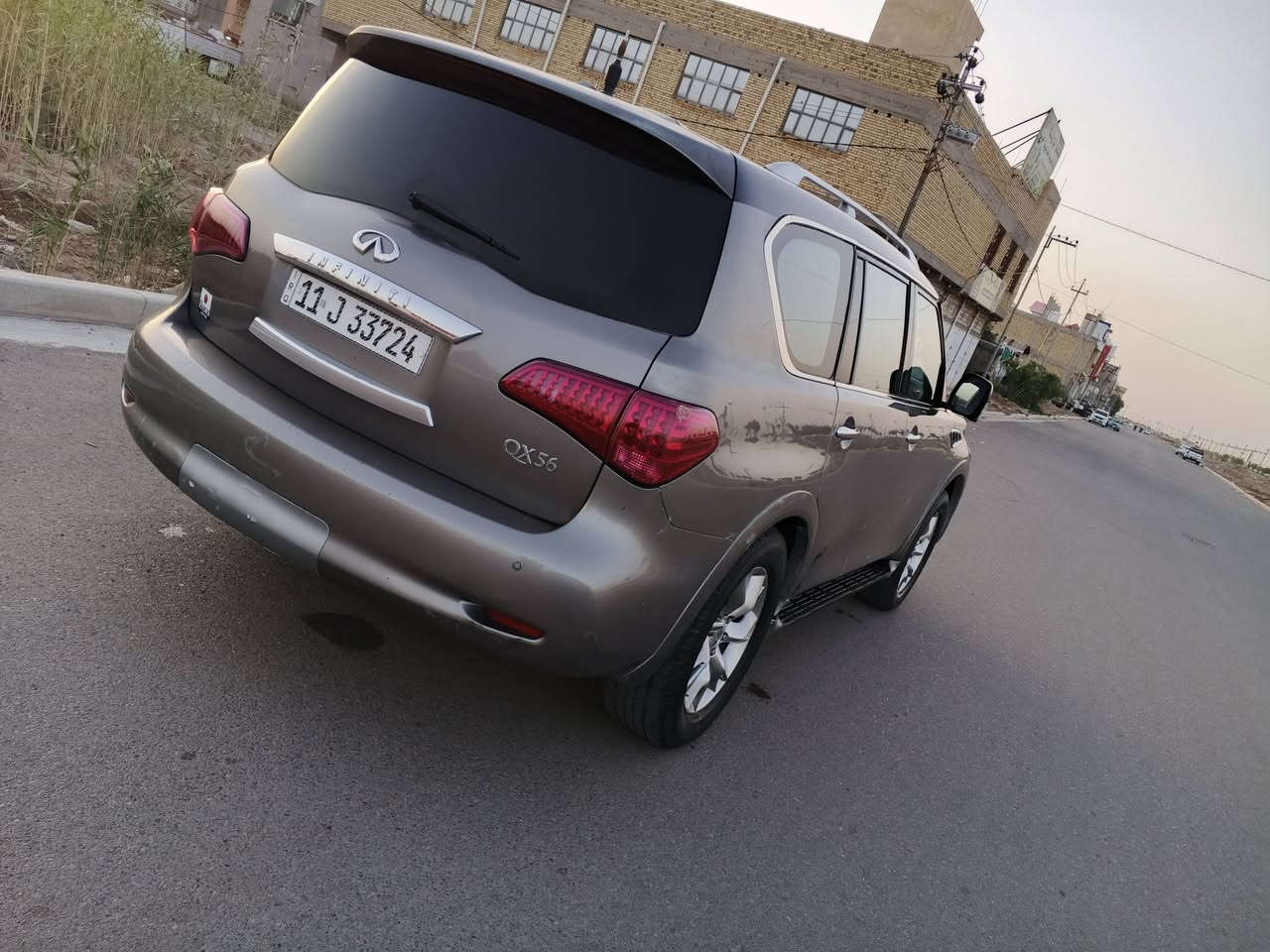 السلام عليكم
انفنتي للبيع او مراوس حسب القناعه QX56 

موديل ٢٠١١ فول مواصفات للاخير 

كشنات منفصل ViP

٣٦٠ درجة كامرات ورادارت 

لايت متحرك مع الستيرن 

شاشات خلفيه ٢ واماميه 

دشبول صاج وبعد هواي مواصفات المعروفه 

مكان السياره واسط مركز المدينه

سعر ١٤٢

للاستفسار

                                                          ***********
***********
