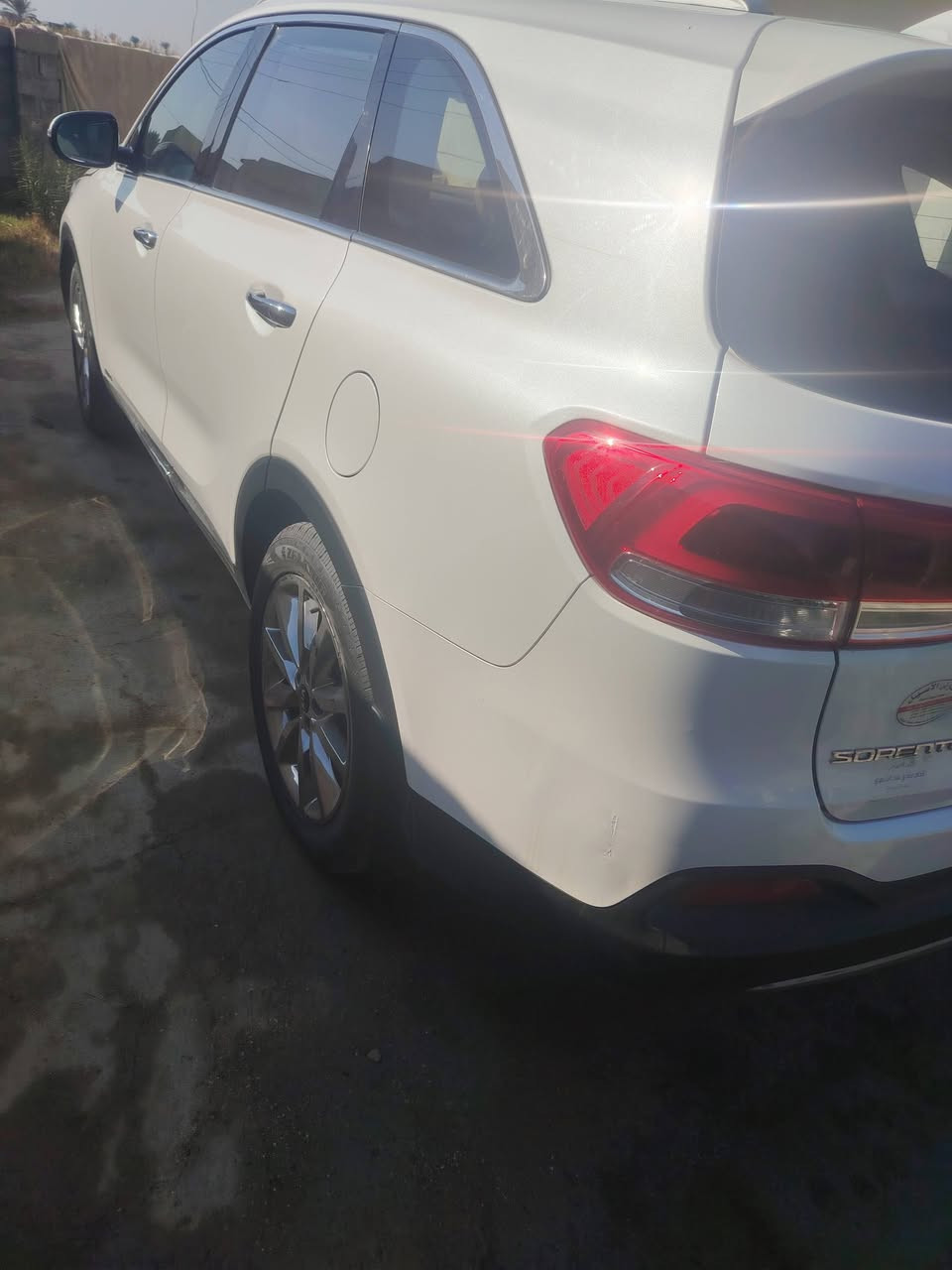 سورنتو موديل ١٦ فول مواصفات مكينه ٦ فور ويل خليجي انطخت عندي بالصفحه صبغت بيهه بابين عكس السايق بدون دواخل وبنيد صوره الحادث مرفقه بالمنشور السعر ١٩٠ وبيهه مجال ***********
