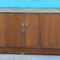 بوفيه • ٣م • نضيفه