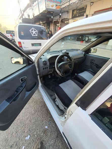 السلام عليكم
سايبا ٢٠١١ دشبول نفخ
٣قطع صبغ كهربائيات كلها شغاله طخم امام وخلف جديد باتري جديد مكينه وكير خير من الله 
رقم نينوى سنويه ٢٠٢٨ تسقط 
بيها كابون بانزين السعر ٣٢ وبيها مجال 
***********
***********
