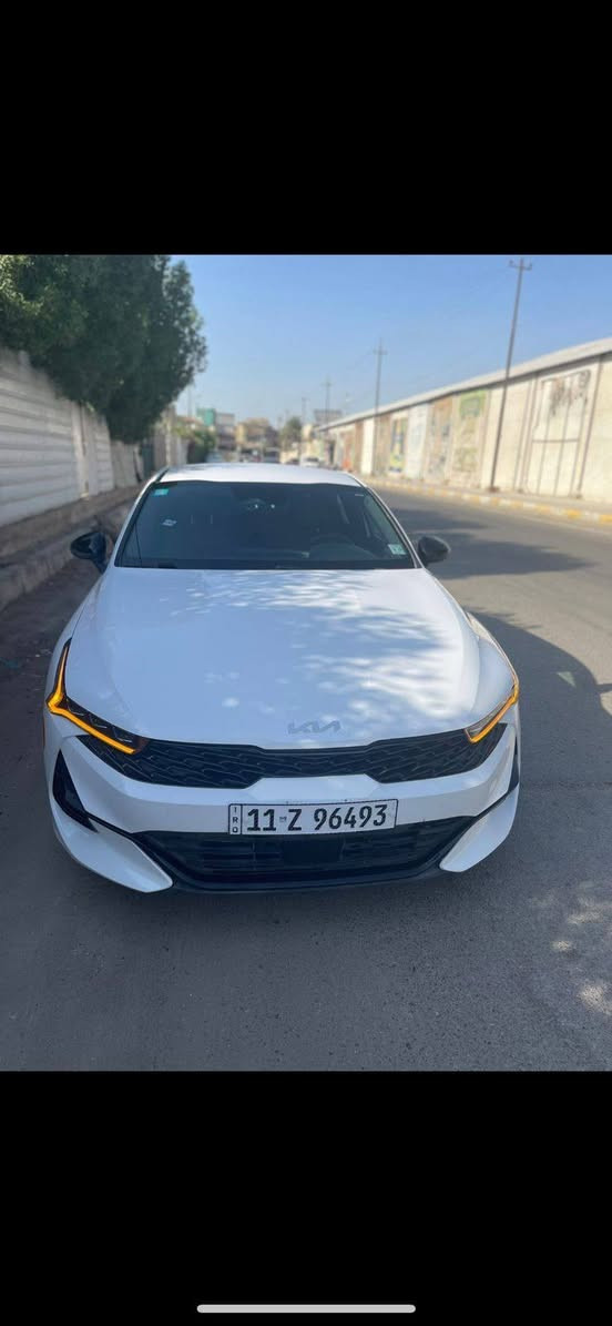 كيا كي 5 موديل 23 جيتي لاين حادث خلفي بسيط ماشية 32 السيارة كلش حلوة احلى من الصور بغداد, العراق


**إذا كنت صاحب هذا الإعلان وتريد حذفه لأي سبب، رجاءا أرسل رسالة إلى الدعم الفني**