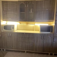 كاونتر خشبي • أصلي • نضيف