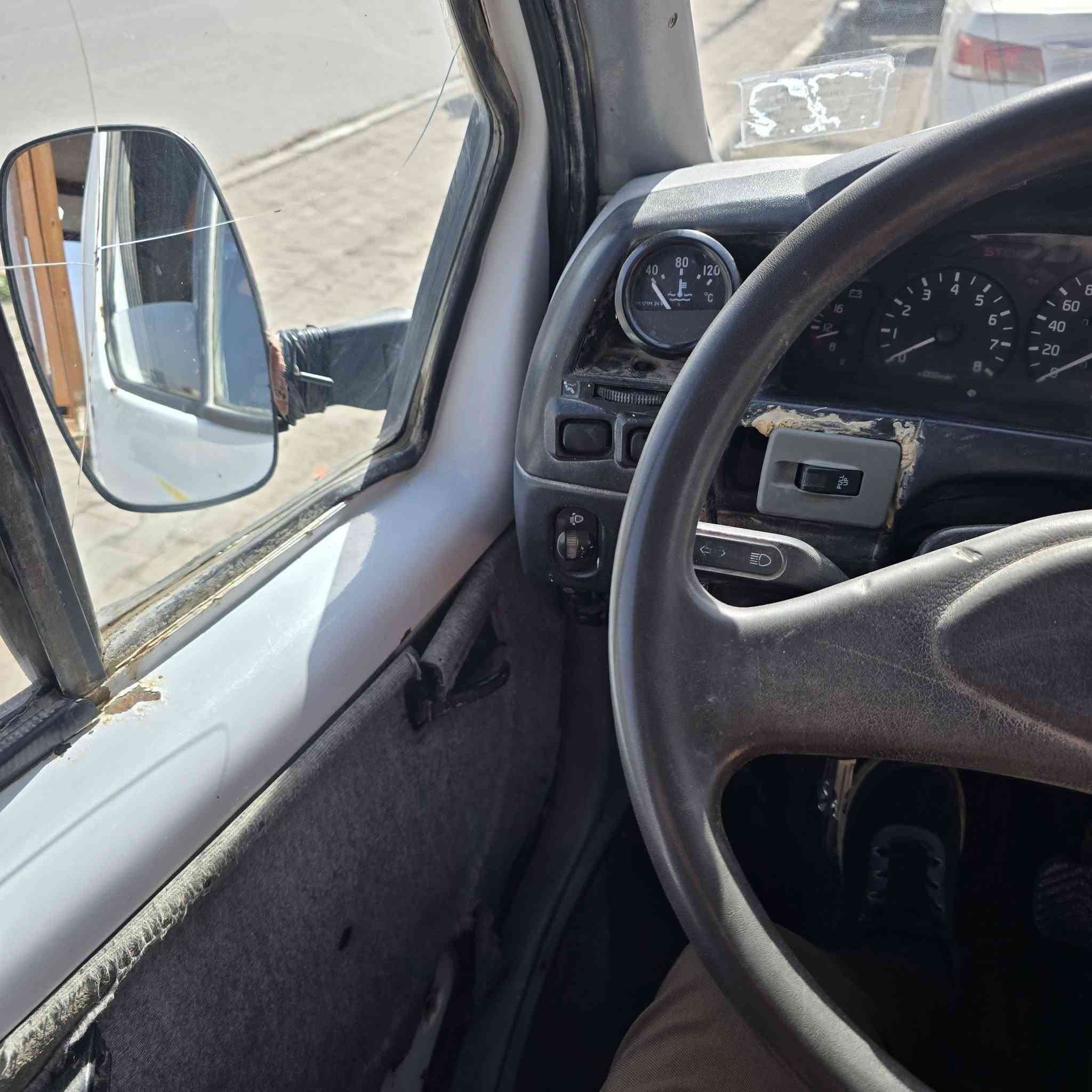 سياره فولكه روسي مكينه وكير وبم جديد مكينه كيا ٢٧٠٠ رقم ميسان مديل ٢٠٠٣ تحويل ثاني يوم سياره شرط انطيك اتراي وين ماتريد جاهزه من كل النواحي مكان السياره ميسان سعرهه ٢٥ ورقه وبيهه مجال للشراي ***********
