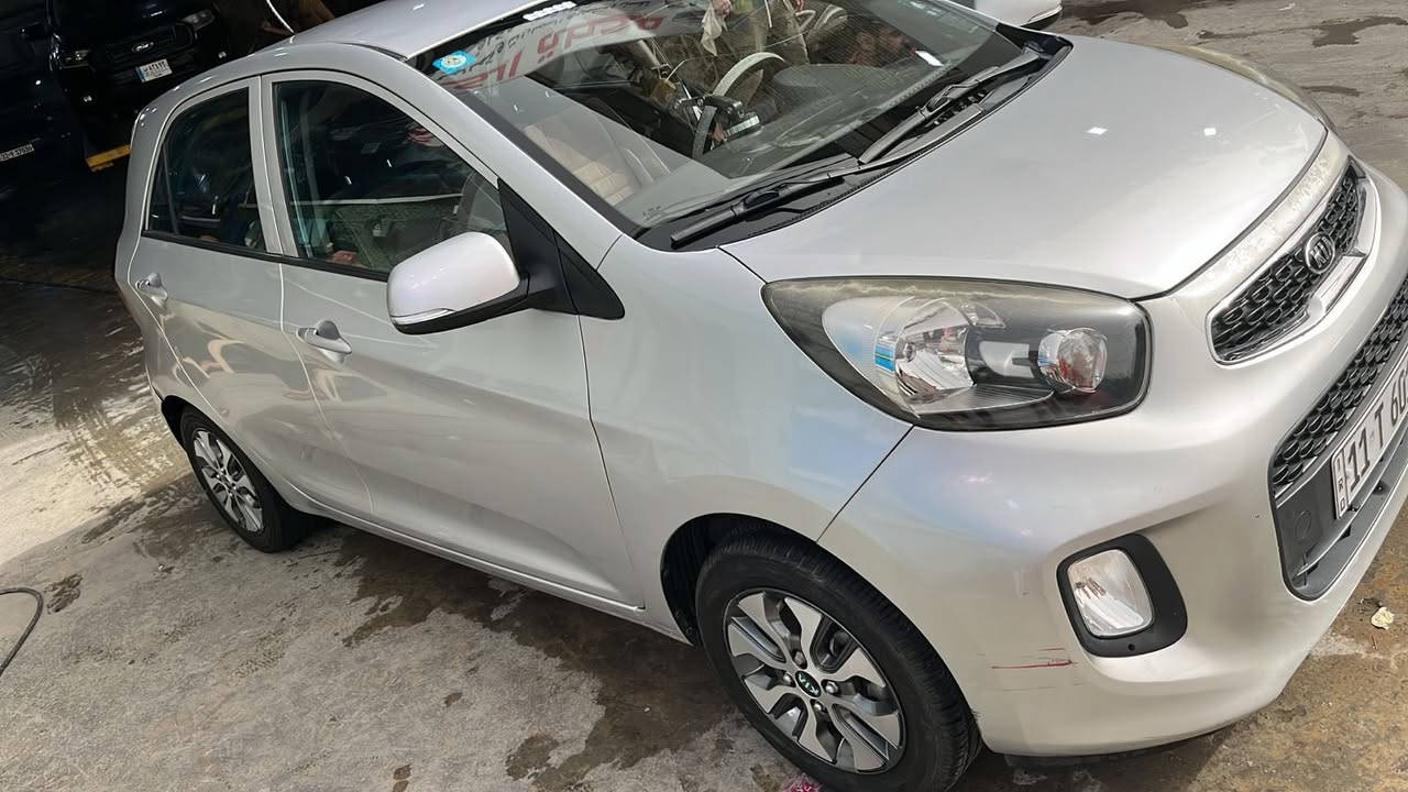 سلام عليكم بيكانتو خليجي موديل 2016 مكفول من صبغ عده مكانين بارد وطخه ماشيه 46  سعر 100 بيه مجال موصفات معروفه سياره حلوه جاهزه رقم جديد بغداد هزه فحص سنويه كله جديد تحويل مباشر مكاني بغداد رقمي ***********
