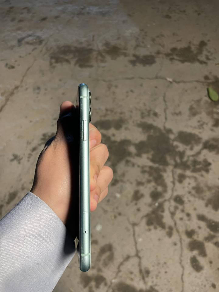 السلام عليكم 
عيدكم مبارك وعساكم من عوادة 
للبيع 11 عادي وتر ممبدل بي كلشي الجهاز نضيف ذاكره 128 
بطاريه 72
مكاني فلوجه 
سعر 280 وبي مجال للطيبين (تعال وما أرجعك )
***********
