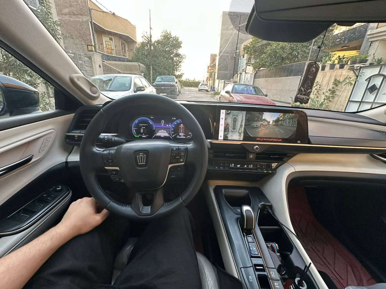من رخصة الادمن مكاني بغداد
تويوتا كراون2023 خليجي بريميوم فول مواصفات 
رقم بغداد بسمي تحويل ثاني يوم  تو كلر بلادي ياباني اصلي وكالة عبد اللطيف جميل مكفولة كفالة عامة ماشية 41الف حقيقي جاهزة وخير من الله *********** علي
