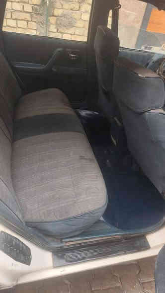 سلام عليكم  سياره اولدز موديل 90 للبيع بيها بدايه خط تبخير مكينه بلاديه 3100 سته سلندر سياره حداديه نظيفه لا بيها ضربه ولا شي وشراي يكلب  سعر 45 بيها مجال او مراوس اتصال هذا رقم ***********
