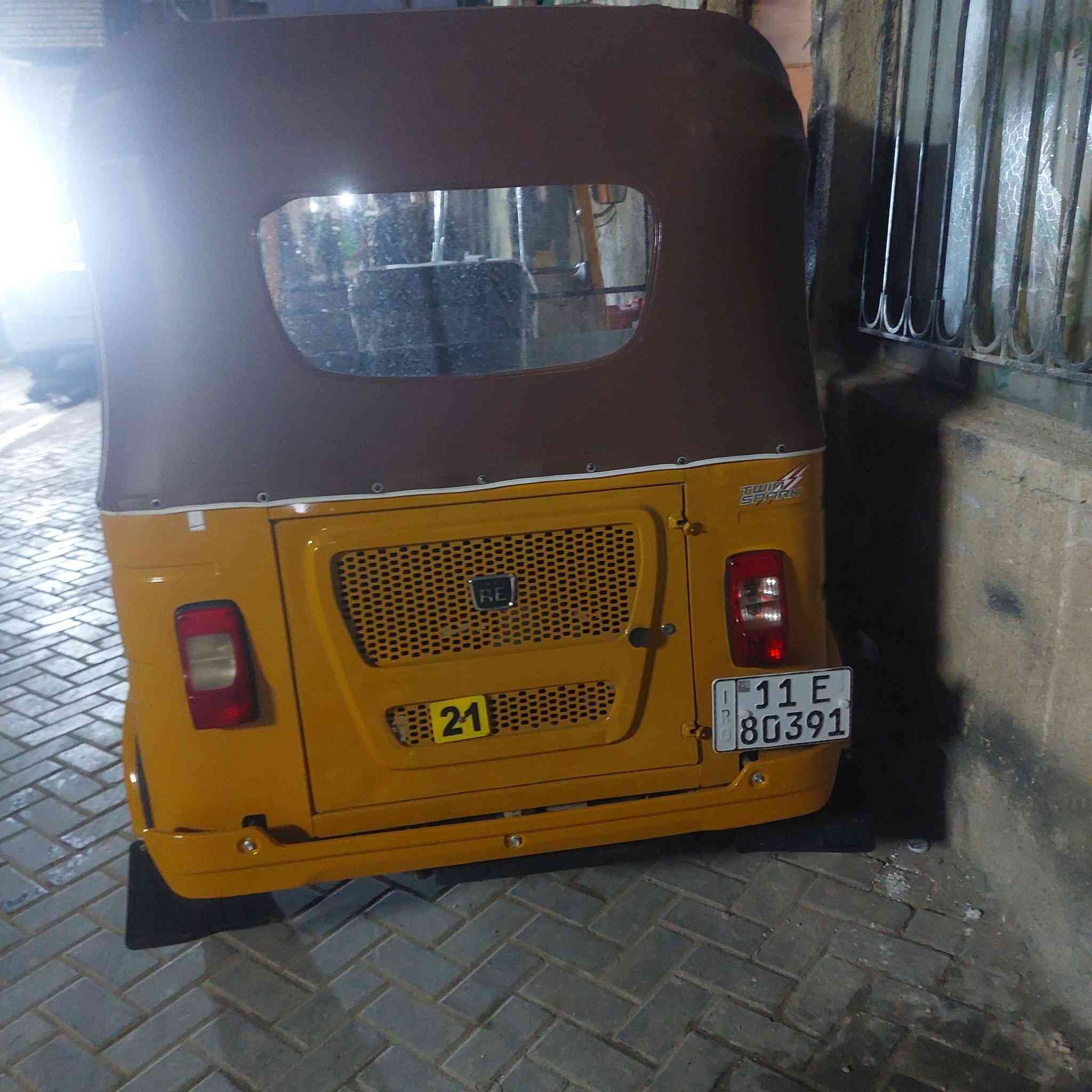 تكتك للبيع موديل 2021
تحويل مباشر سنوية ورقم 
مكاني المدينه 
***********
