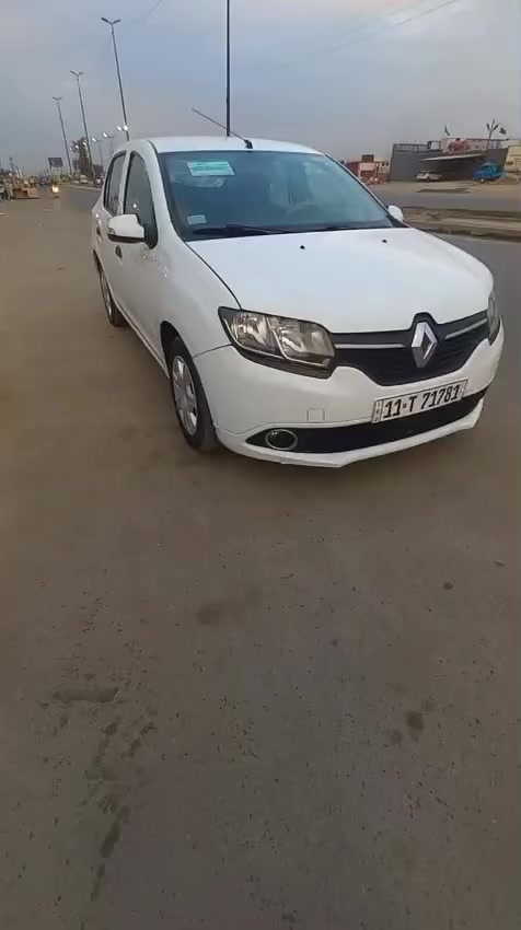 سلام عليكم رينو سنبل مديل 2016  حره رقم نكليزي جديد بيها داير جاملغ خلفي صبغ مكاني بغداد الشعب حي التجار السعر 68 وبيها مجال رقمي ***********
