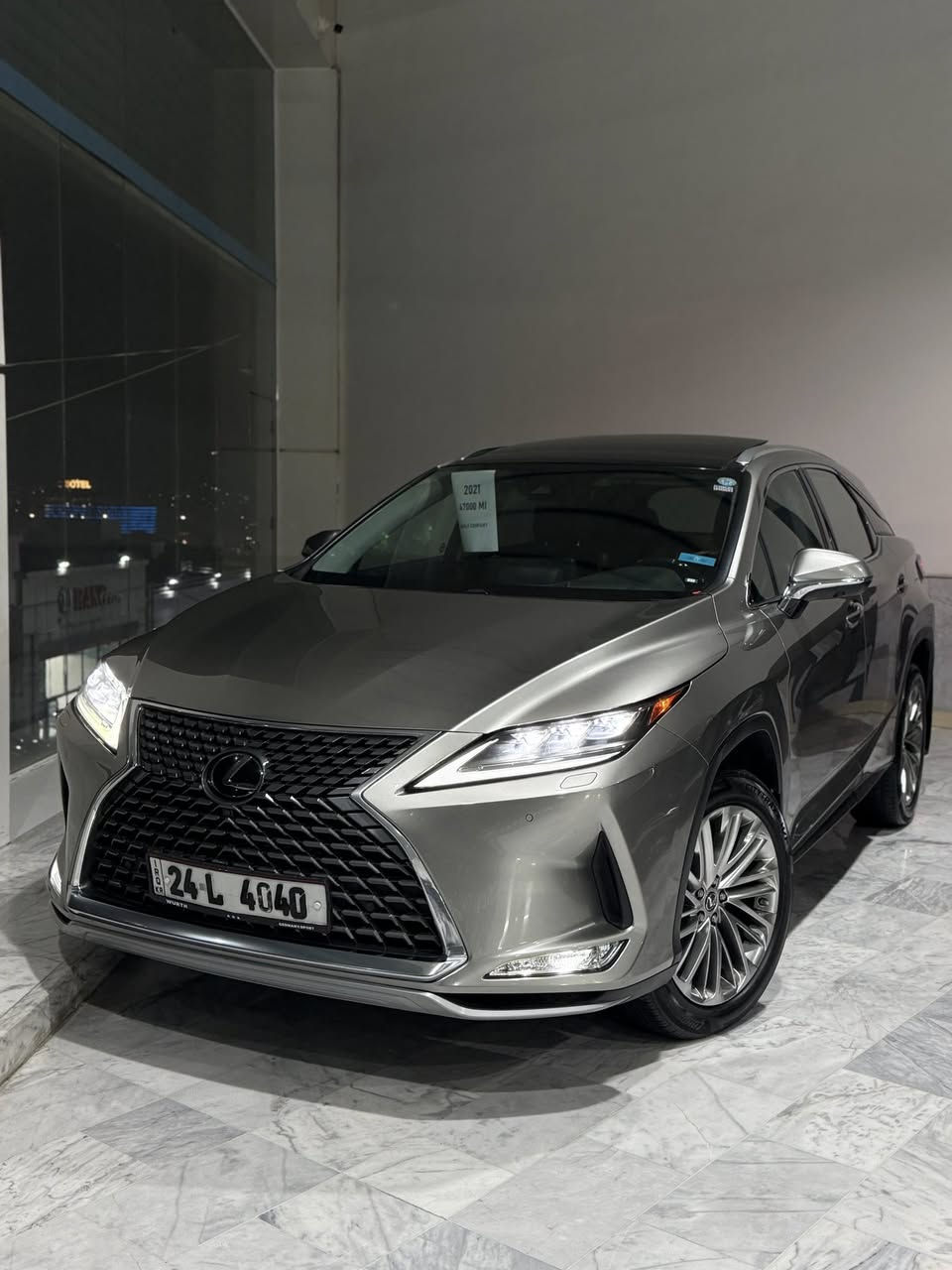 لكزز RX 350 2021
Full مواصفات 
السياره كلين 

ماشيه47.000m
بانوراما 
داتا شو 
كشنات تبريد وتدفئه 
كشنات ميموري وكهرباء
لايت 3 عدسات 
صندوق كهربائي
وضعيات قياده  سبورت  وايكو ونورمال 
شفتات ستيرن 
رادار امامي خلفي 
نقط عمياء 
تحديد مسار 
كيج الكتروني 
اوتو هولد
هاندبريك بصمه 
وبعد بيها مواصفات 

السعر.365$  ومجال بسيط 

السياره لوك جديده 
وشايف خيرها للي ياخذها 

مكان دهوك 
***********
واتساب
