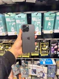 ايفون ١٤ برو ماكس  ذاكره٢٥٦❤️✌🏻 بطاريه١٠٠❤️✌🏻مستبدل اصلي  باقي كفاله م...