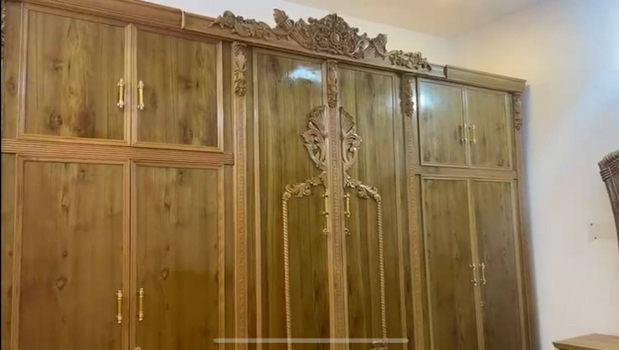 غرفة نوم جديده جديده بمعنى الكلمه تسكام خشب صاج  درجه اولى صار ا ٤ اشهر من فصلناها 
المكان بغداد
السعر مليونين وخمسميه بيهه مجال 
للتواصل ***********
