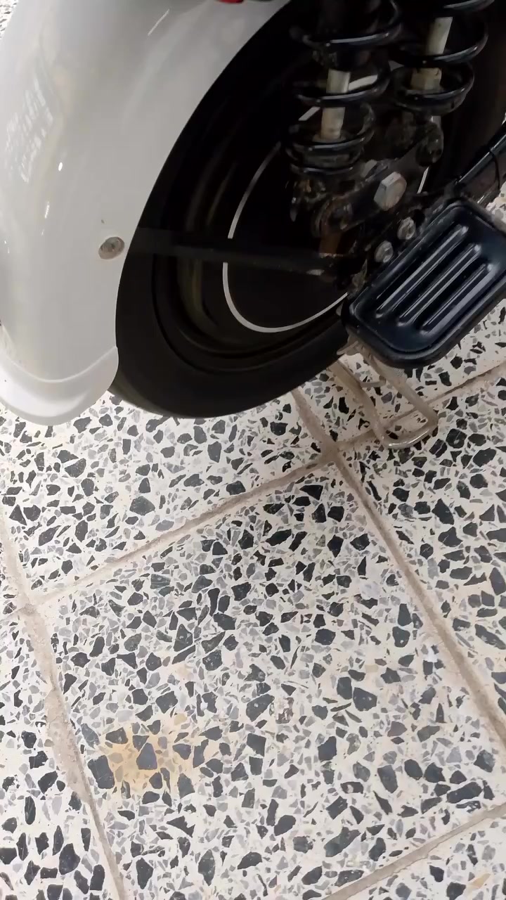 سلام عليكم دراجه شحن للبيع فول مواصفات VIP مستعمل شهر شرط كلشي مابي بلوتوث بي بطاريات جدد مكاني موصل سهل نينوى للاستفسار *********** سعر 295 وبي مجال.      بيع فقط
