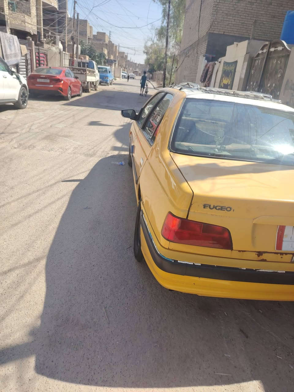 سلام عليكم بيجو بارص موديل 2015 مراوس بتكتك حسب القناعه السياره تخم تاير جوه وكير ومكينه شرط تبريد خير من الله رقم ***********
