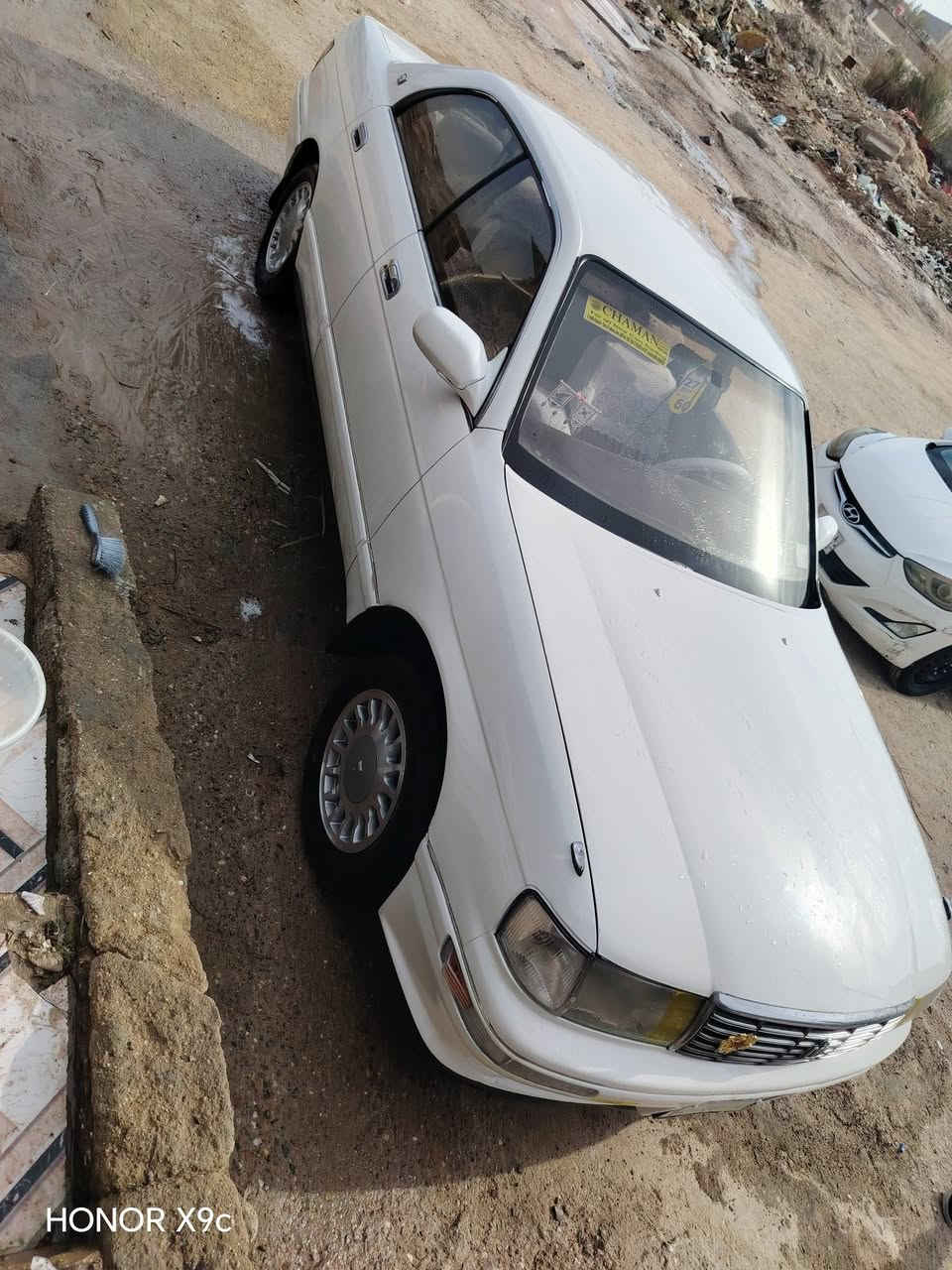 سلام عليكم بطة  منفصل رقم بصرة حدادة مكينة و تبريد بي نقص غاز تخم تاير كهربايات كلها شغاله  السعر ٦٣ بيها مجال قليل العنوان بصرة حمدان. تلفون ***********
