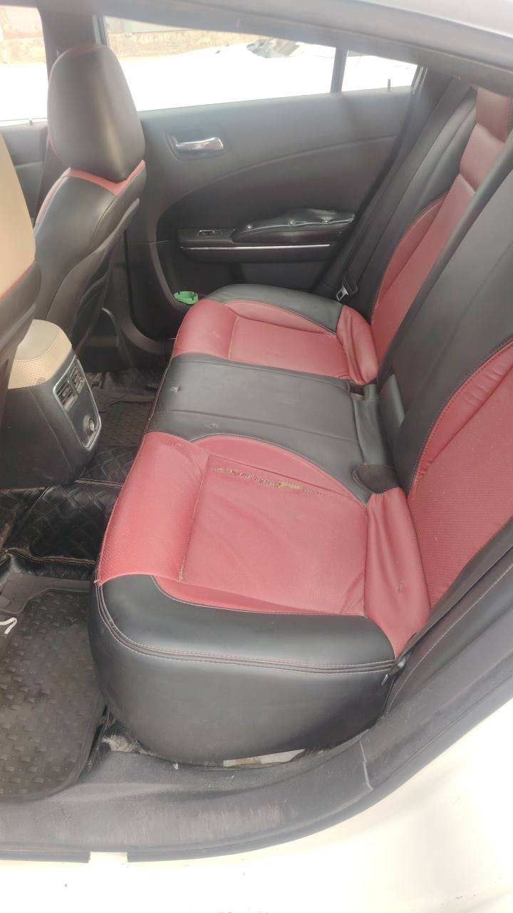 السلام عليكم
جارجر خليجي ٢٠١١
السياره بيه تبديل باب السائق فقط
كير مكينه تبريد كله جديد
مواصفات الخليجي معروفه
سياره فتحه سقف
داخل جلد لونين اسود احمر
شاشه كبيره
دبل مروحه
تخم تاير
صدر جديد
محور عربانه جديده مال ١٩
رقم بغداد انكليزي وهزه جديده
رقم الهاتف *********** اتصل تفاصيل اكثر
بغداد الشعب بغداد, العراق
