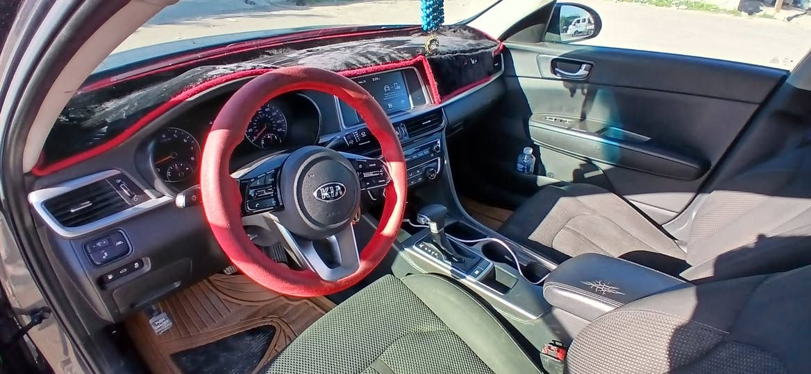 كيا اوبتيما موديل 2019  حادث قطعه وحده  خلفي بدون ايرباك باسمي رقم بغداد السعر 135 بيها مجال 
***********
مكان السياره بغداد البلديات
