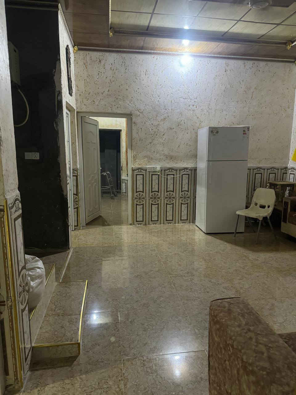 سلام عليكم
#درا سكن حي الوحده قرب مدرسة شيخ اياد
يتكون من غرفتين نوم وصاله +مبطبخ ستقبال + كراج 🚘
صحيات خارجية + حمام داخل + سبالت عدد 2 م
موقع فرع رأيسي صب اناره 
سعر 57 وبي مجال 
للاستفسار ‪***********‬‏
