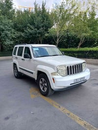 جيب ليبرتي ستيشن موديل 2008 إطارات صالحة حتى 2027 ساعة ناقل الحركة وال...