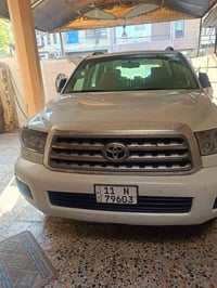 تويوتا سيكويا موديل 2009بلاتينيوم داخل بيجي كشنات جلد سلايد روف واحد ع...