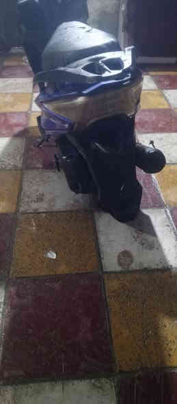 السلام عليكم دراجه حامبو GTRتخبل بيه مكينه تشك الكاع كهربائيات دبلات بريكات عالي ناصي زنون بك لايت لد دراجه  نضيفه حلوه سعره مناسب جداً جداً 175قفل من الاخير لا تتخلي خاص وتكلي شنو مجاله الان سعره سعر باسكل المكان بابل الحمزه الغربي للستفسار ***********بيه واتساب
