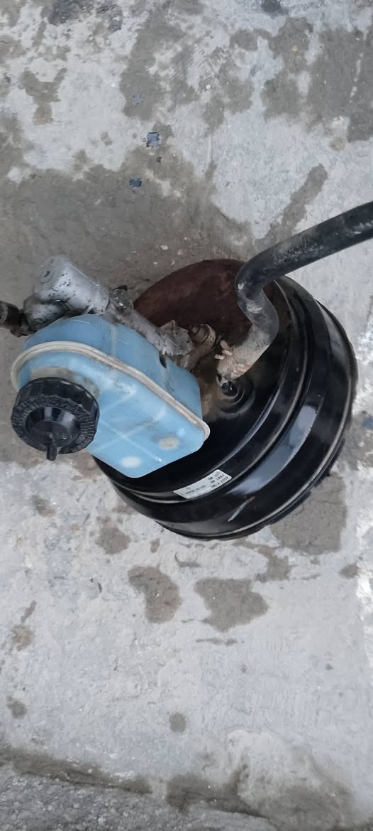 سلام عليكم شباب غراض كالوبر للبيع شتريد موجود خابر وتدلل كلمن وسعره ***********
