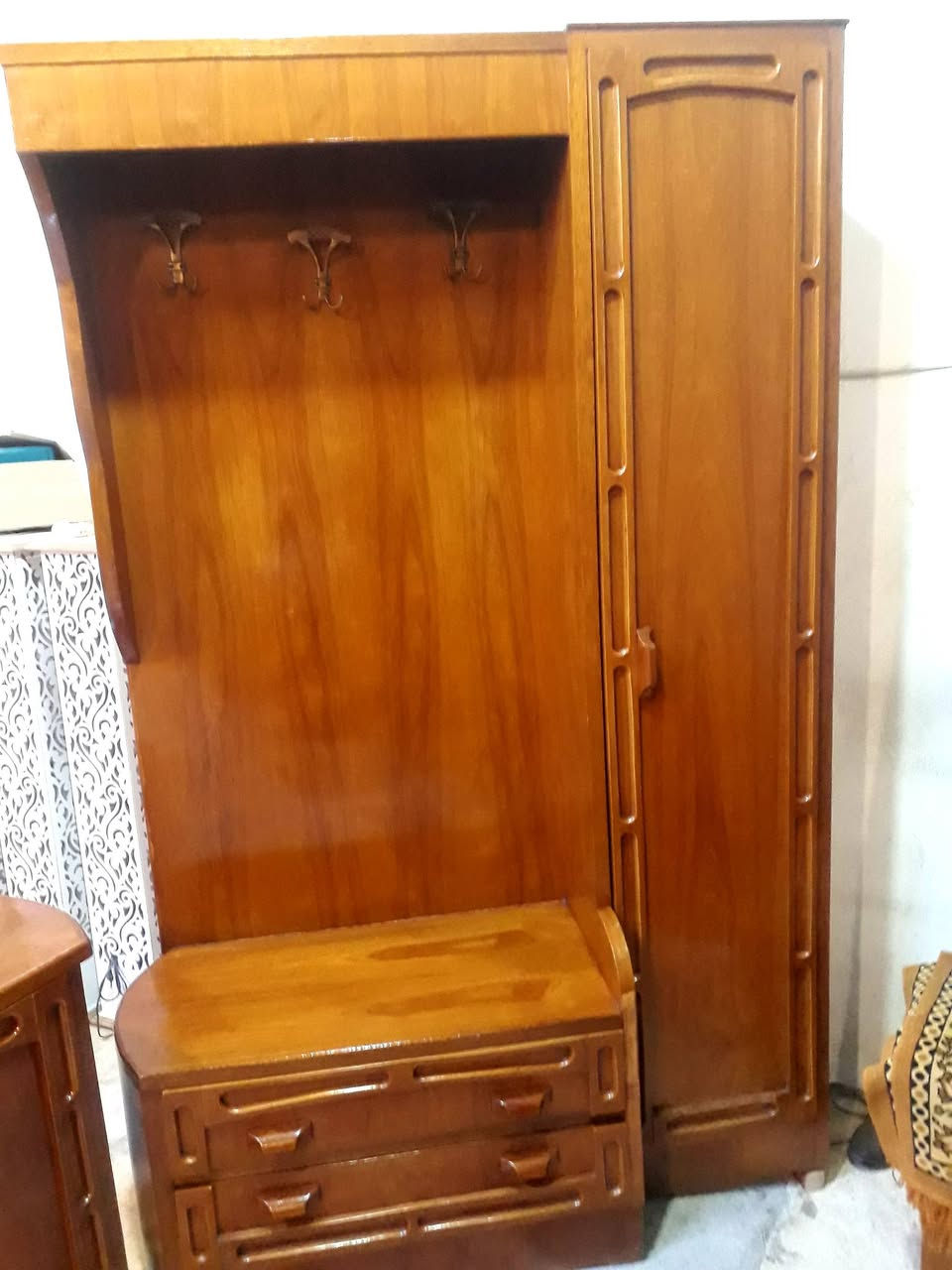 السلام عليكم غرفة نوم ست ابواب ملحق صاج شغل توصي ثقيل العنوان حي فلسطين للاستفسار الاتصال على ***********
