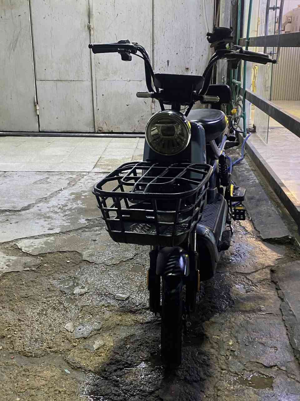 دراجه شحن للبيع السعر ٣٥٠ مجال بسيط ***********
