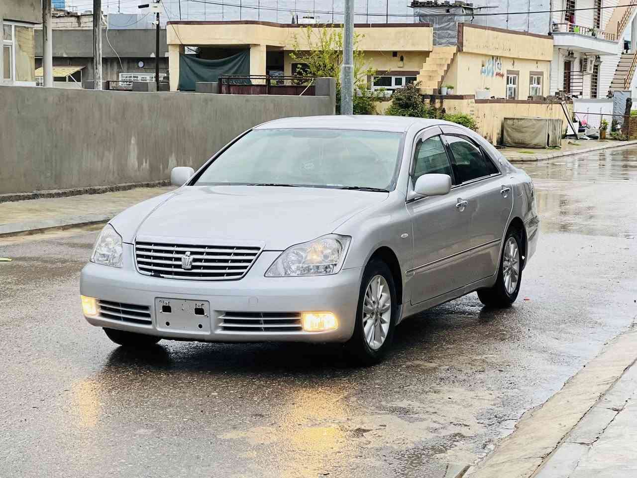 شاهینە مووس 2006
182بێ دووکەڵ .
دوو دووگمە .
بەحری ناو ڕەساسی .
شاشەو کامێرا.
کامل مەسرەف .
ساردوو گەموو بریکی بەسراوە .
تەقەو ڕەقەی نییە .
یەک پارچە بۆیاخی ئەورووپایە
سعری 58گەڵاو مەجال .
***********.
***********سەیسایەق
