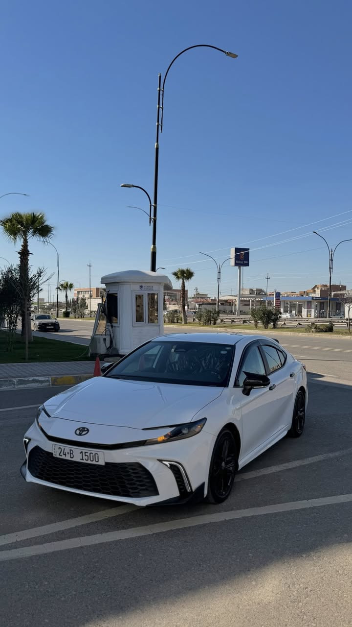 Camry SE 2025
كامري موديل 2025 فئة SE هايبرد بدون صبغ بدون دواخل بدون ايرباك بيها مكانين تعديل بارد فقط 

ماشية : 5000 ميل فقط 

مواصفات : 
*بصمة 
*كشنات جلد 
*شفتات ستيرن
*كشن كهرب 
*شحن لاسلكي 
*تبريد قطعتين 
*رادار امامي 
*رادار بالمري 
*هندبريك دكمة 
*اوتو هولد 
*نظام EVmood 
*ثلاث وضعيات قيادة 
وباقي مواصفات كامري المعروفة 

السيارة مرقمة دهوك كامل سنوية وهزة جديد 

مكان السيارة دهوك معارض الجديدة 

السعر : 275 $ ومجال بسيط 

للاستفسار الاتصال على الرقم 

***********
