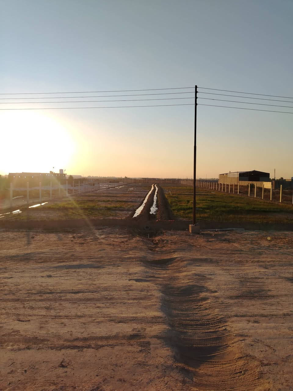 للبيع ٢ دونم بعد الجسر الفرنسي التفاصيل داخل المنشور الشراي ويحب يعرف السعر يتصل على ***********
